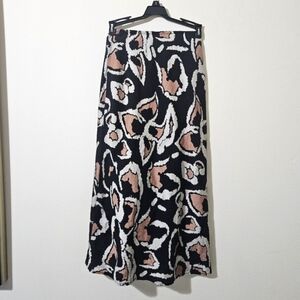 Yakira Bella Midi Skirt